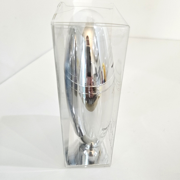 Makeup Setting Spray w/ SPF 15 - Picture 3 of 3